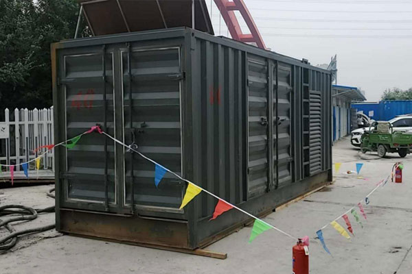 桐梓发电机租赁空气滤清器多久更换一次?